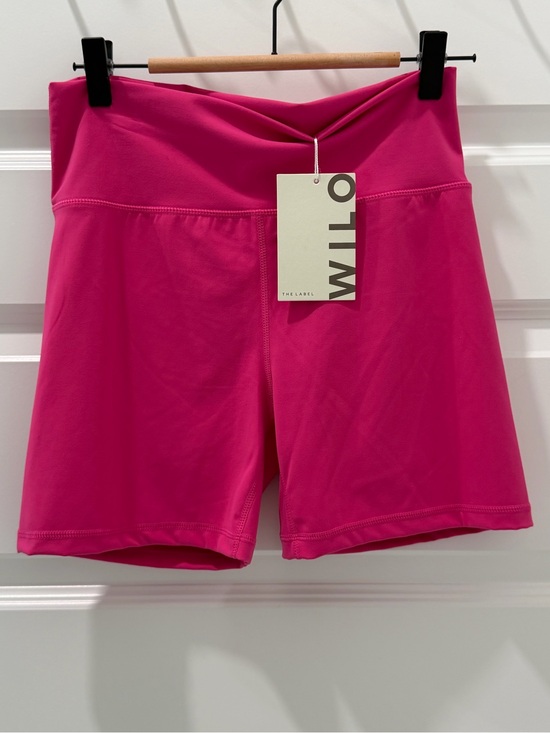 Wilo The Label Pants - 🆕 Wilo The Label | Scrunch Hot Pink Shorts - Size L.